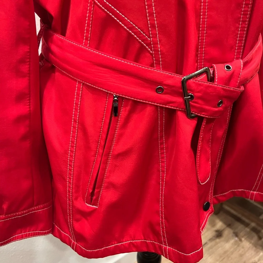 Beautiful Wind Jacket - Picture 2 of 7